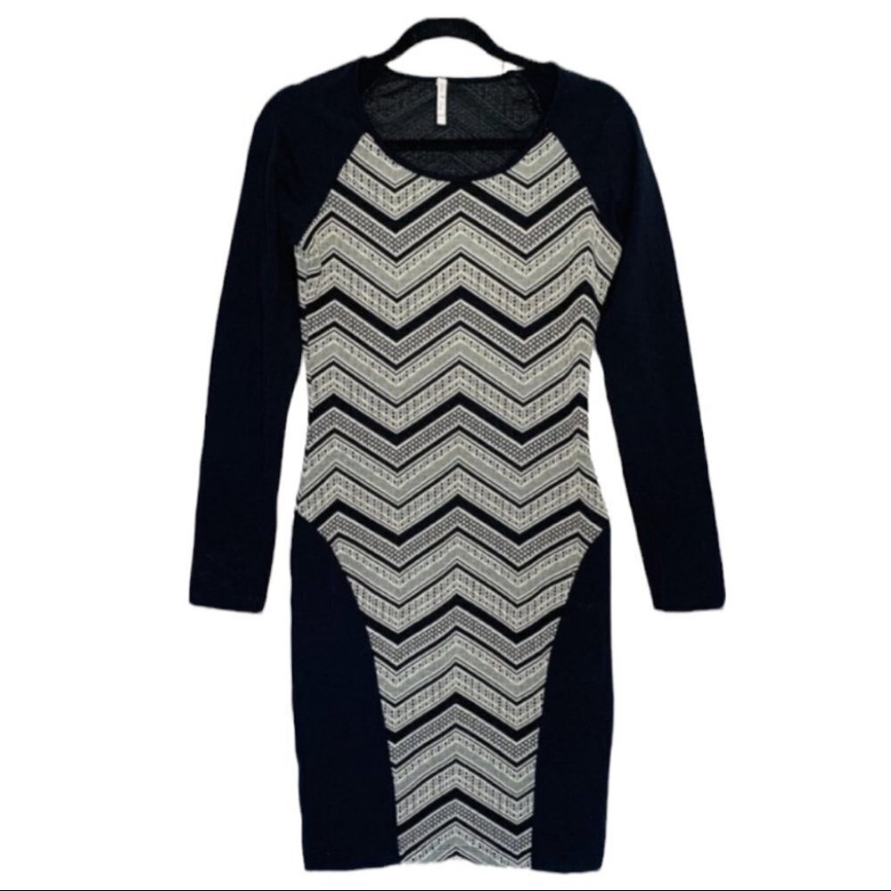 WILLOW AND  CLAY BODYCON BLACK& WHITE STRETCH DRESS WOMEN SIZE MEDIUM